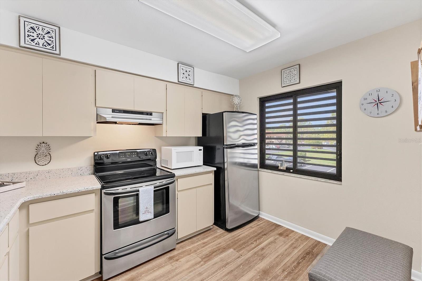5264 Lake Village Unit 48, Sarasota, FL 34235