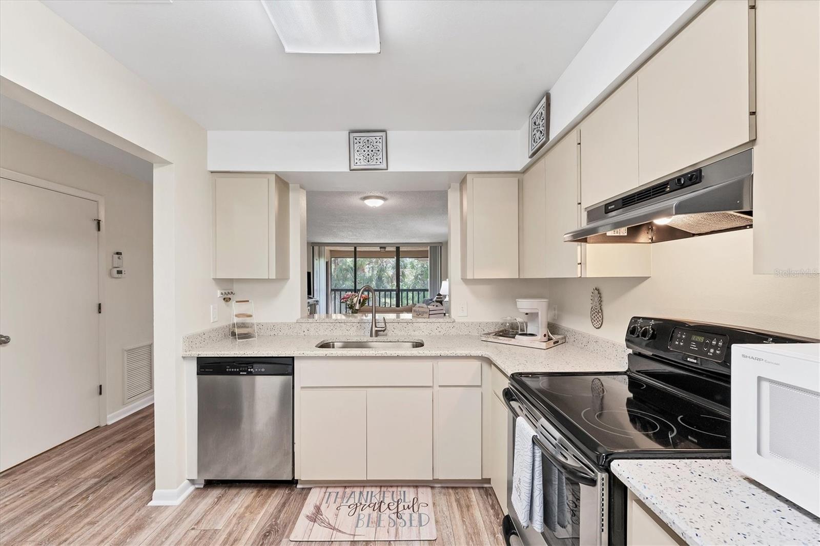 5264 Lake Village Unit 48, Sarasota, FL 34235