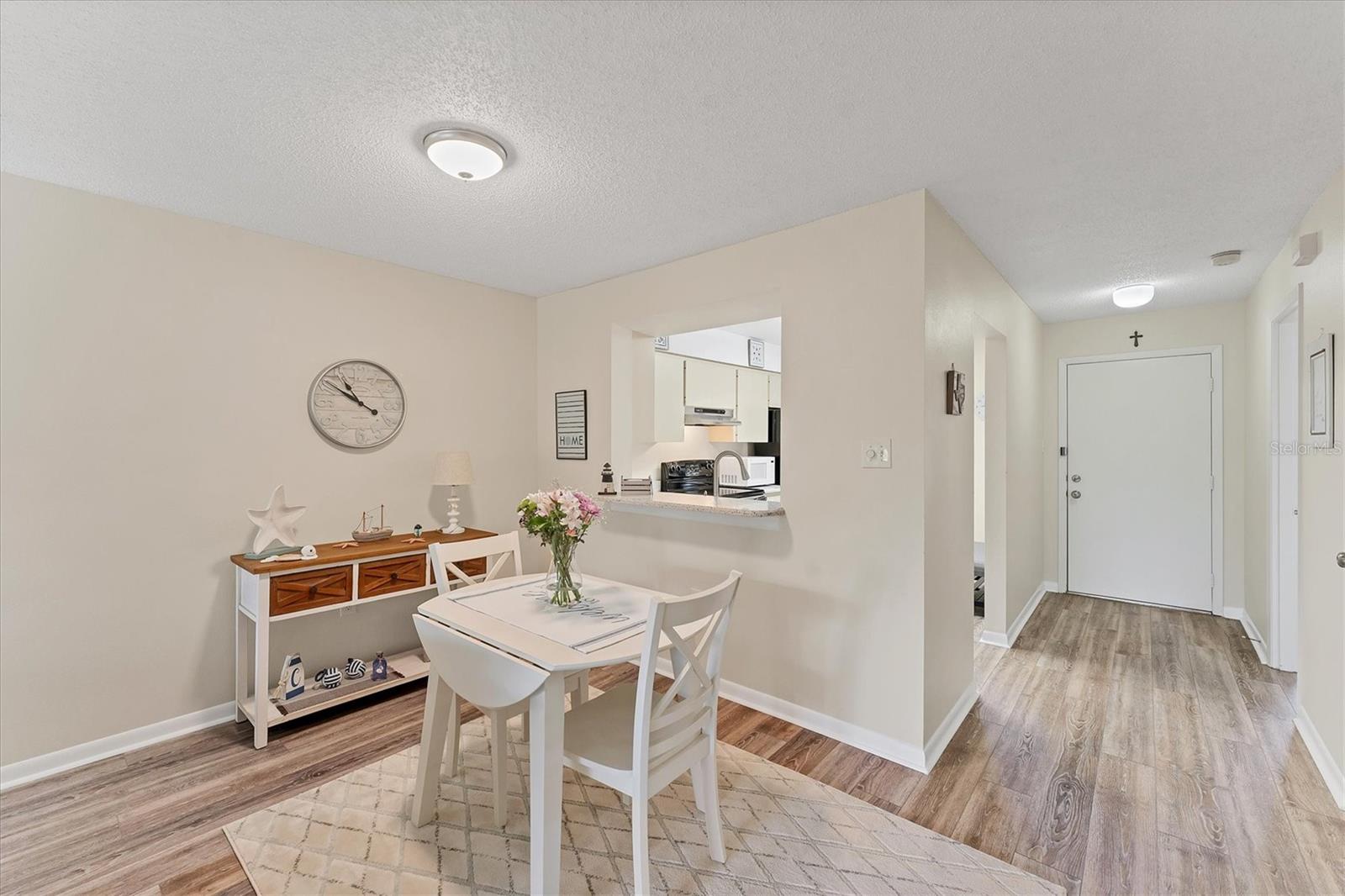 5264 Lake Village Unit 48, Sarasota, FL 34235