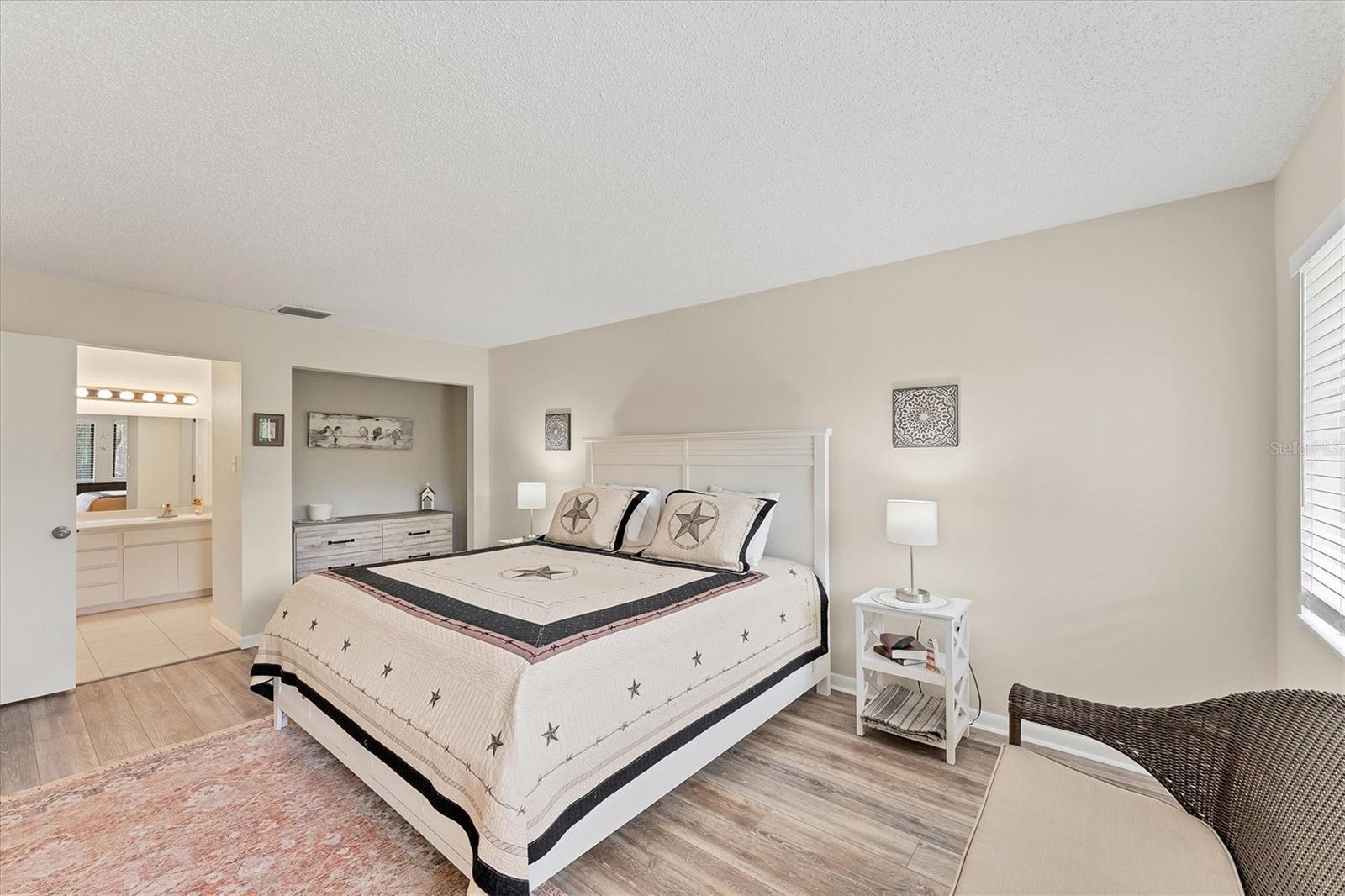 5264 Lake Village Unit 48, Sarasota, FL 34235