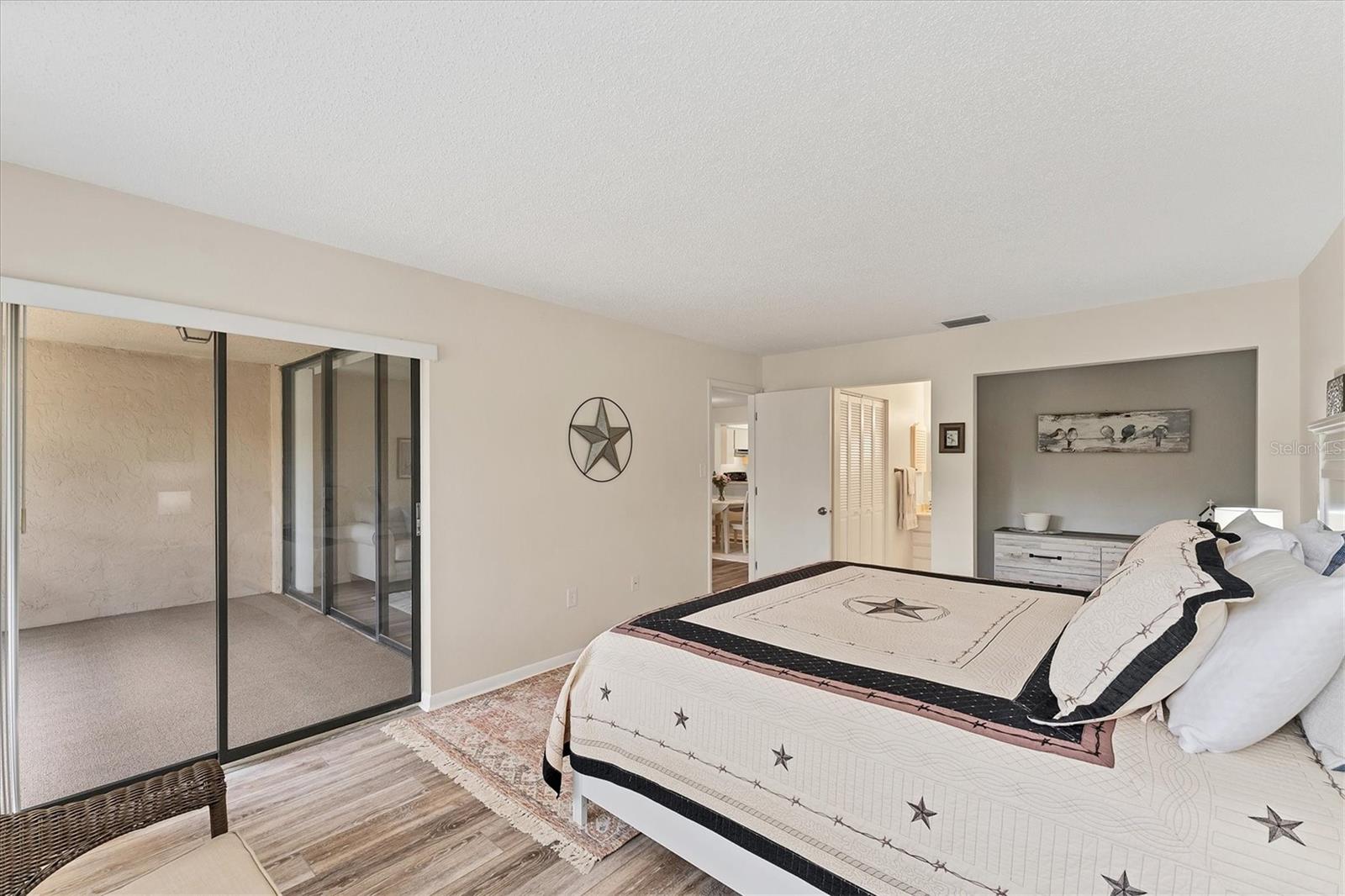 5264 Lake Village Unit 48, Sarasota, FL 34235