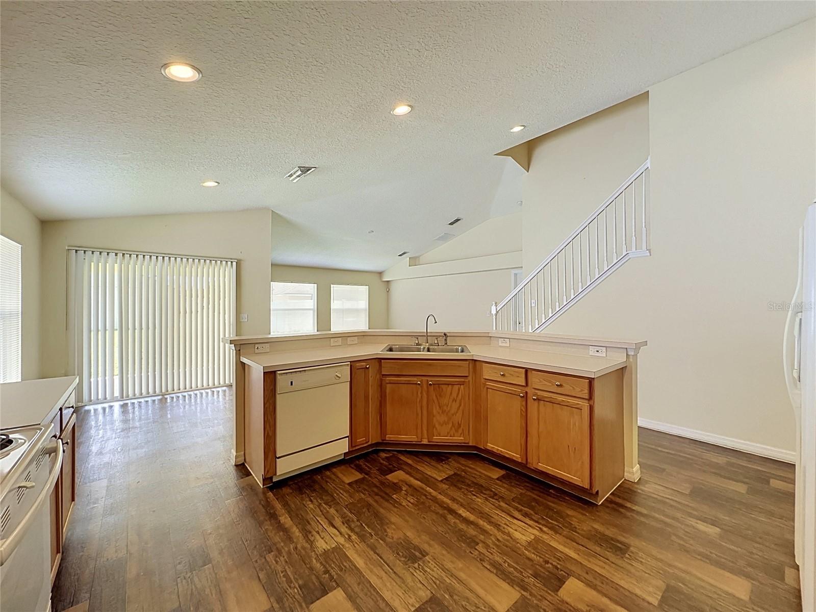 3066 Eagle Crossing Dr, Kissimmee, FL 34746