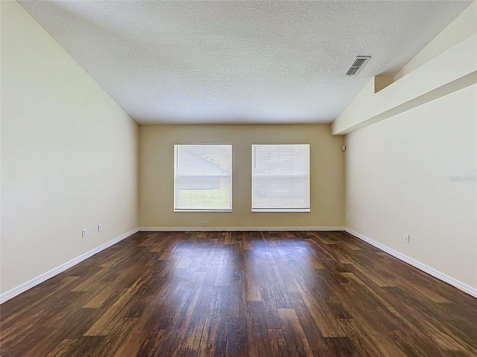 3066 Eagle Crossing Dr, Kissimmee, FL 34746