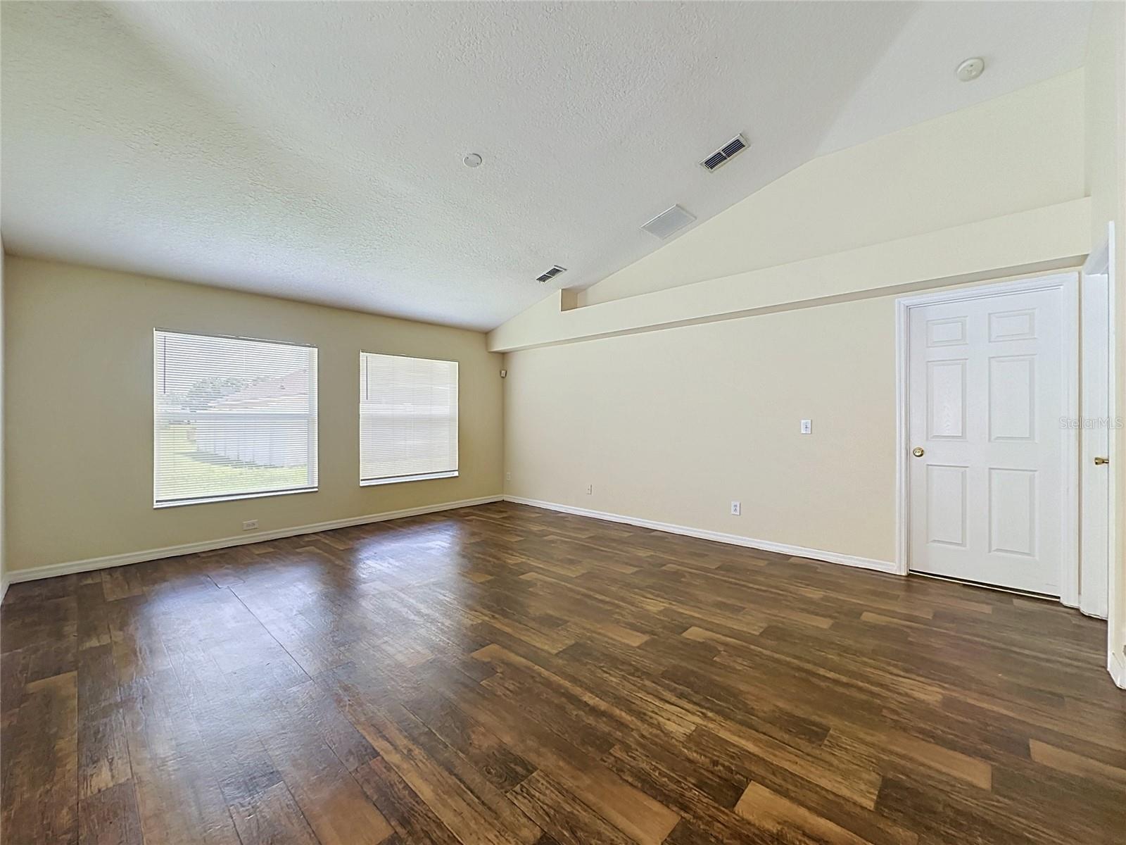 3066 Eagle Crossing Dr, Kissimmee, FL 34746