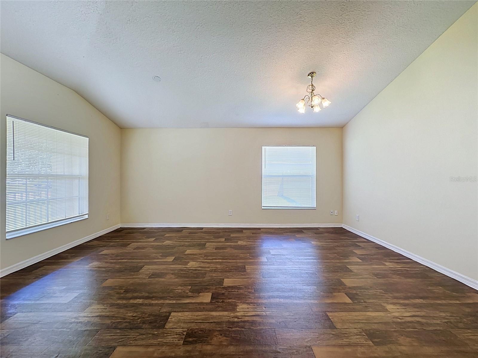 3066 Eagle Crossing Dr, Kissimmee, FL 34746