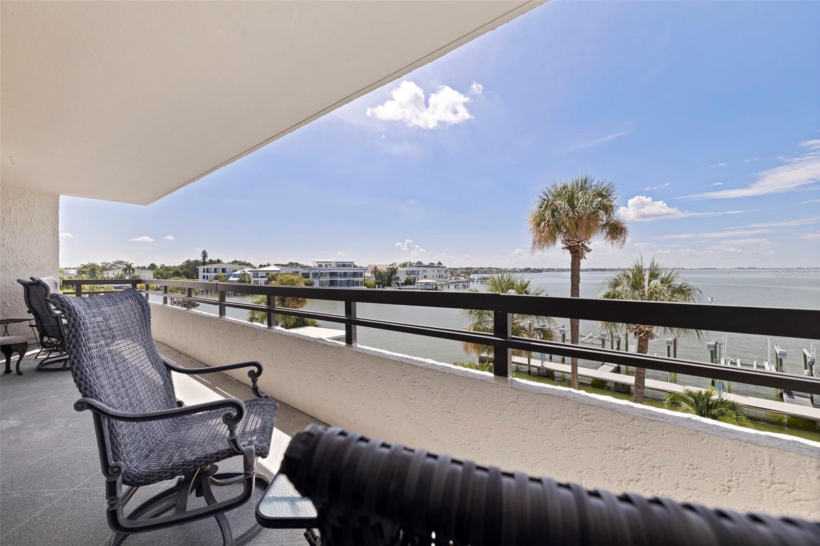 5700 Mariner Unit 302e, Tampa, FL 33609