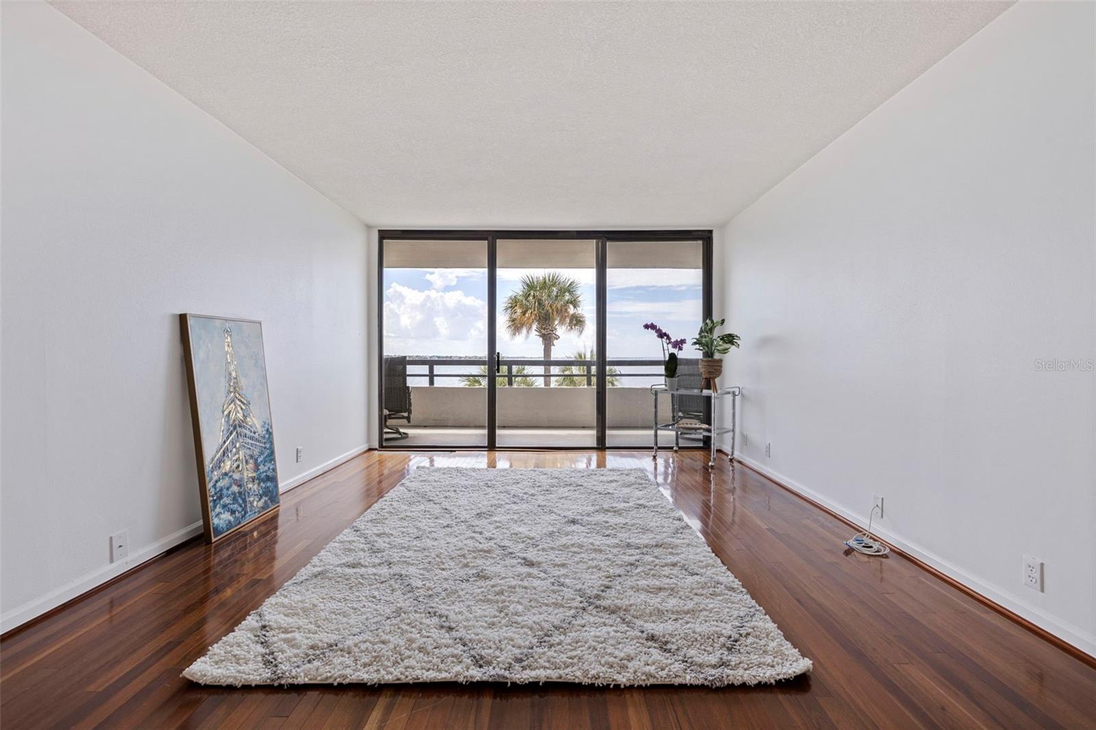 5700 Mariner Unit 302e, Tampa, FL 33609