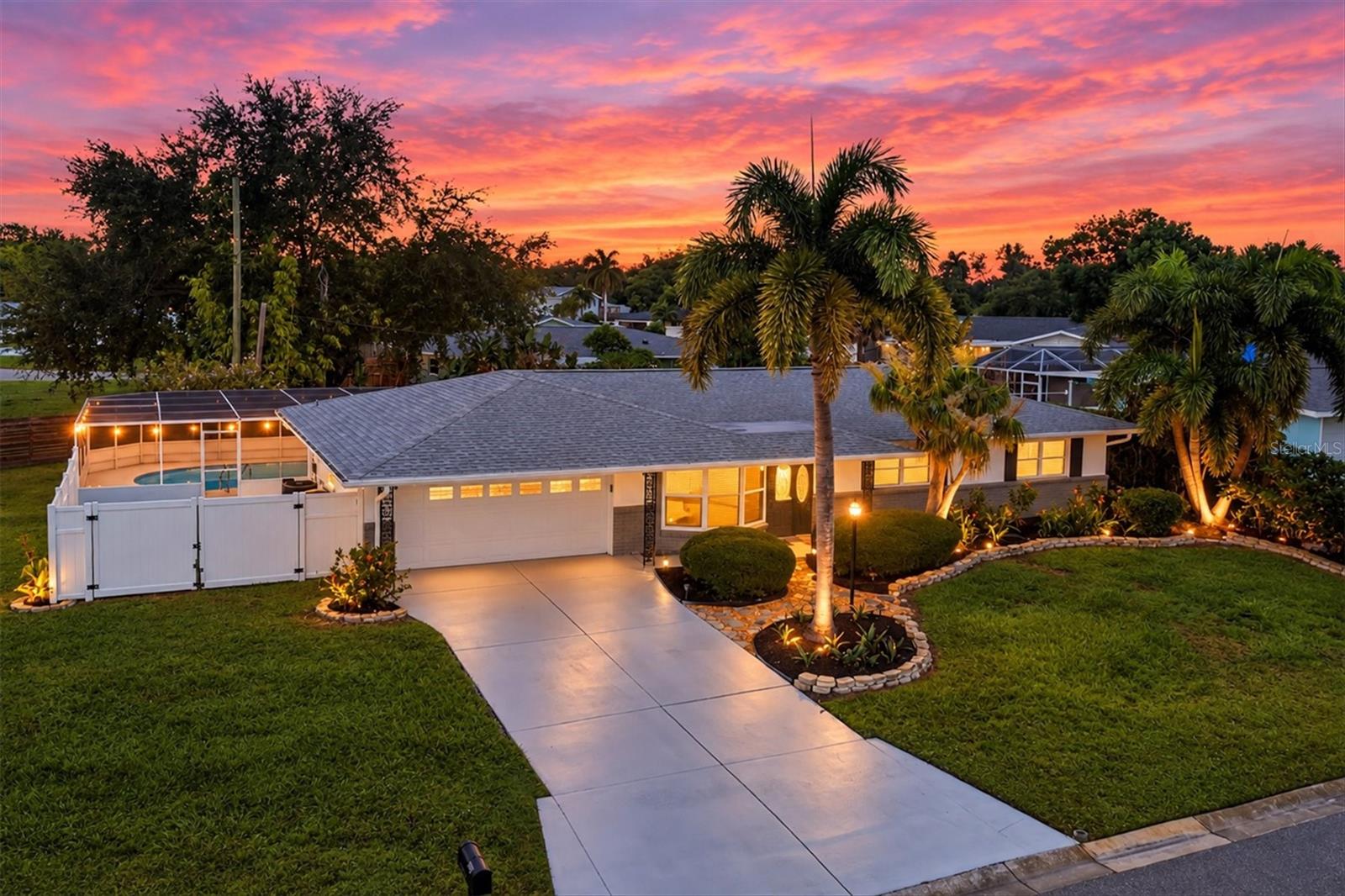 3710 Duncan, Sarasota, FL 34239