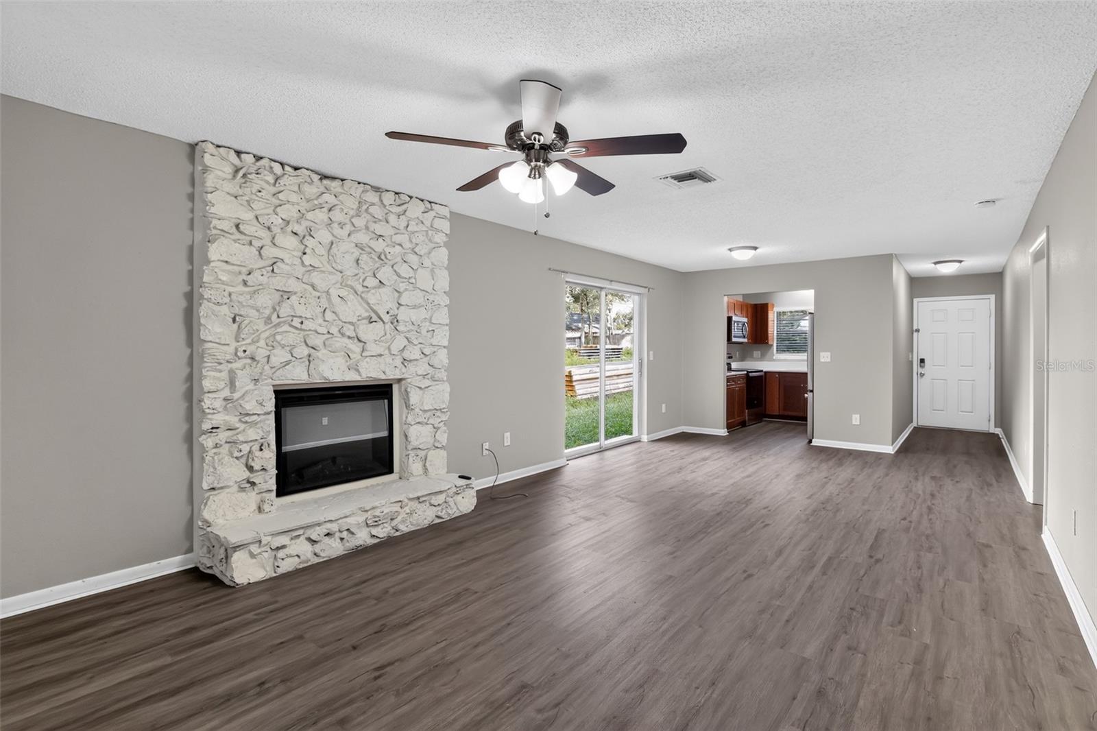 26430 Sleepy Hollow, Mount Plymouth, FL 32776