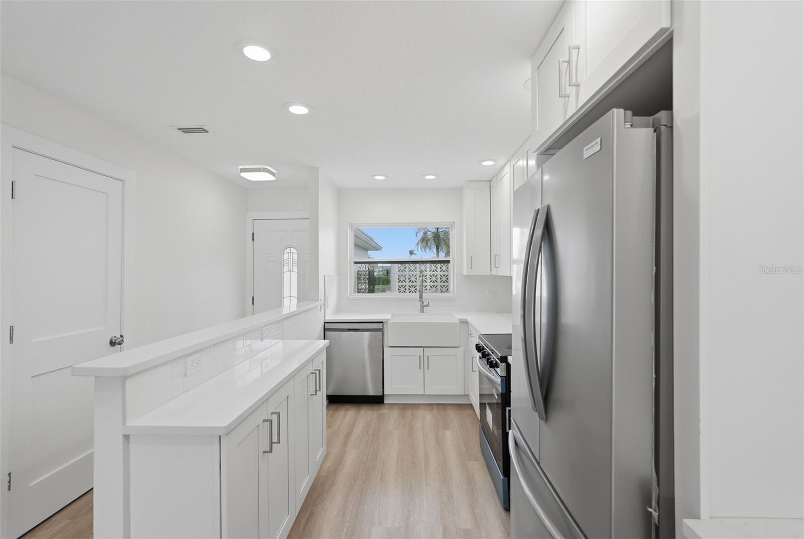 280 Boca Ciega Point, St Petersburg, FL 33708