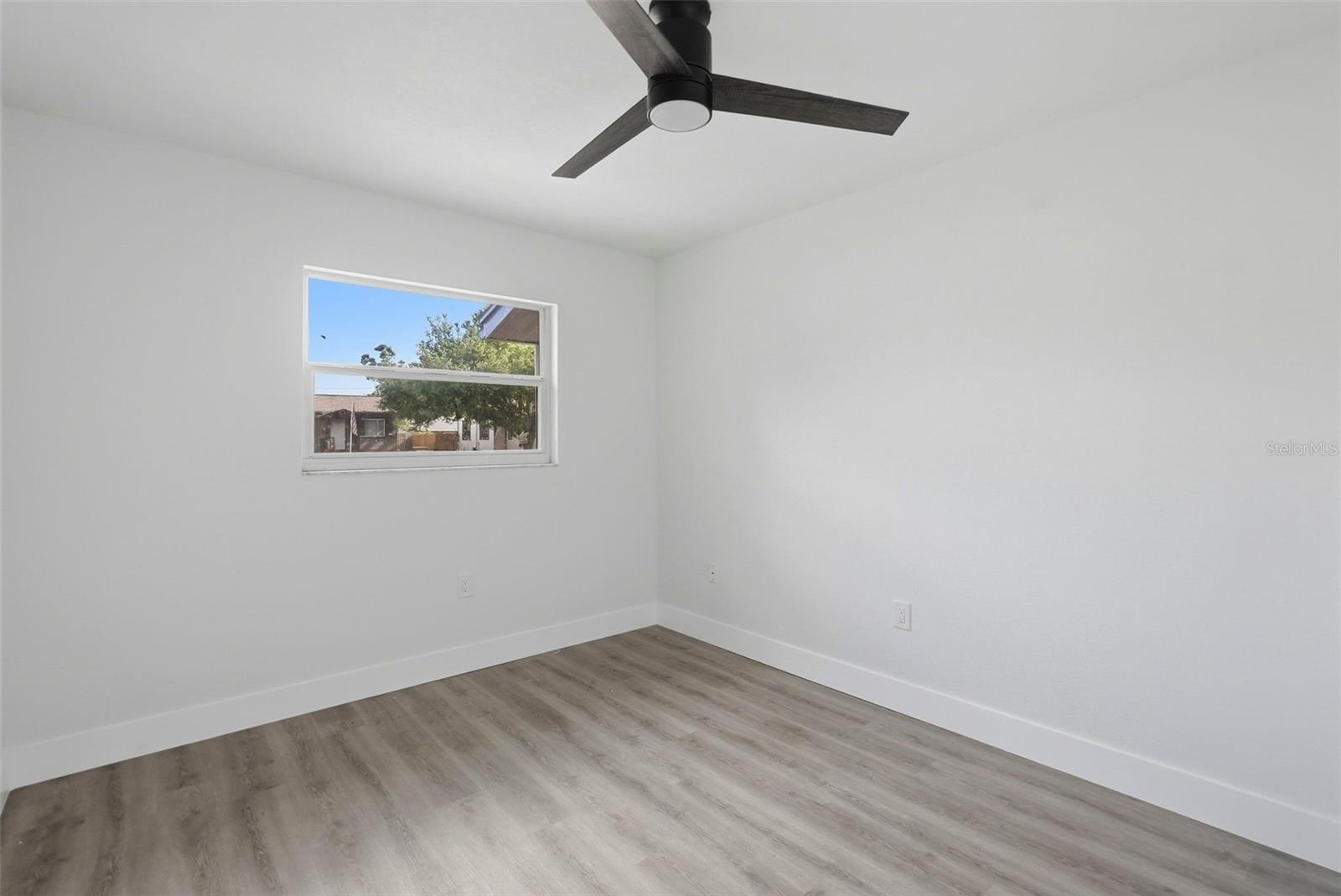 4075 38th, St Petersburg, FL 33713