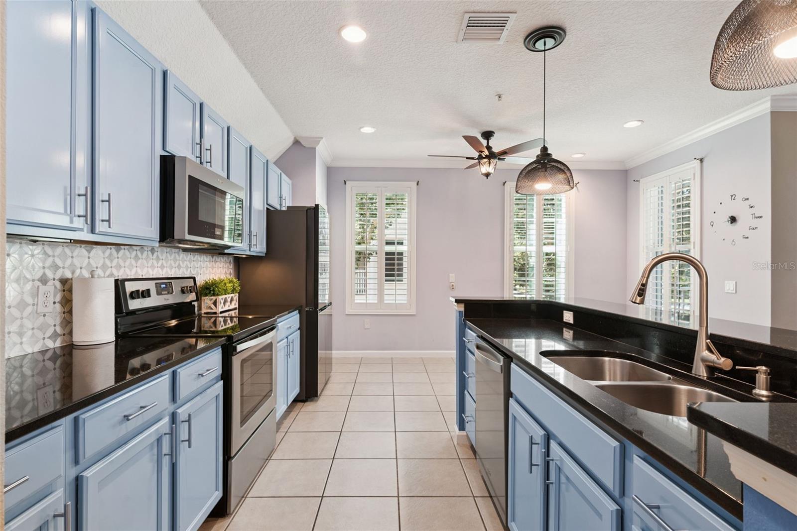 987 Fern Unit 201, Orlando, FL 32814