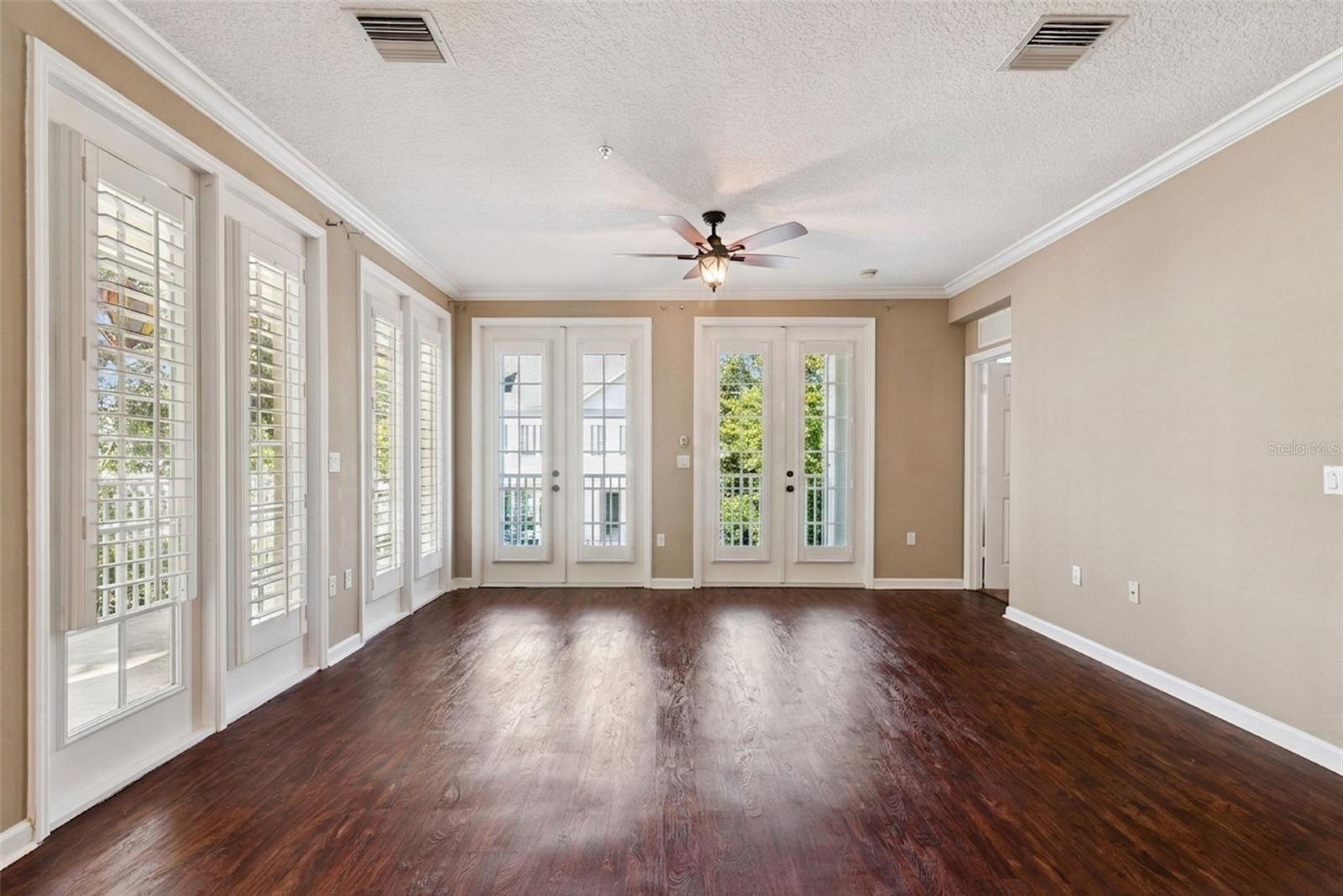 987 Fern Unit 201, Orlando, FL 32814