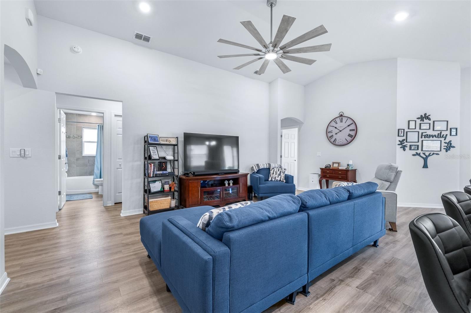 2081 Golden Beak, Eagle Lake, FL 33839