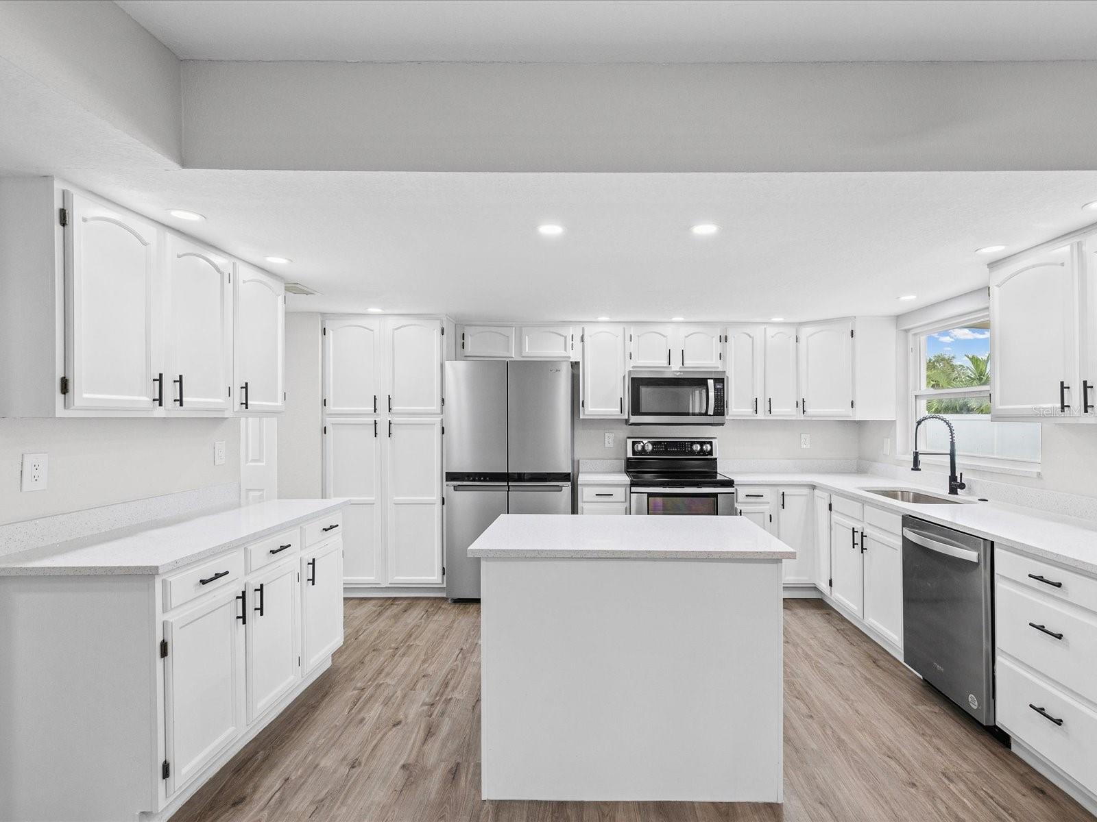 1972 Lansing, Clearwater, FL 33763