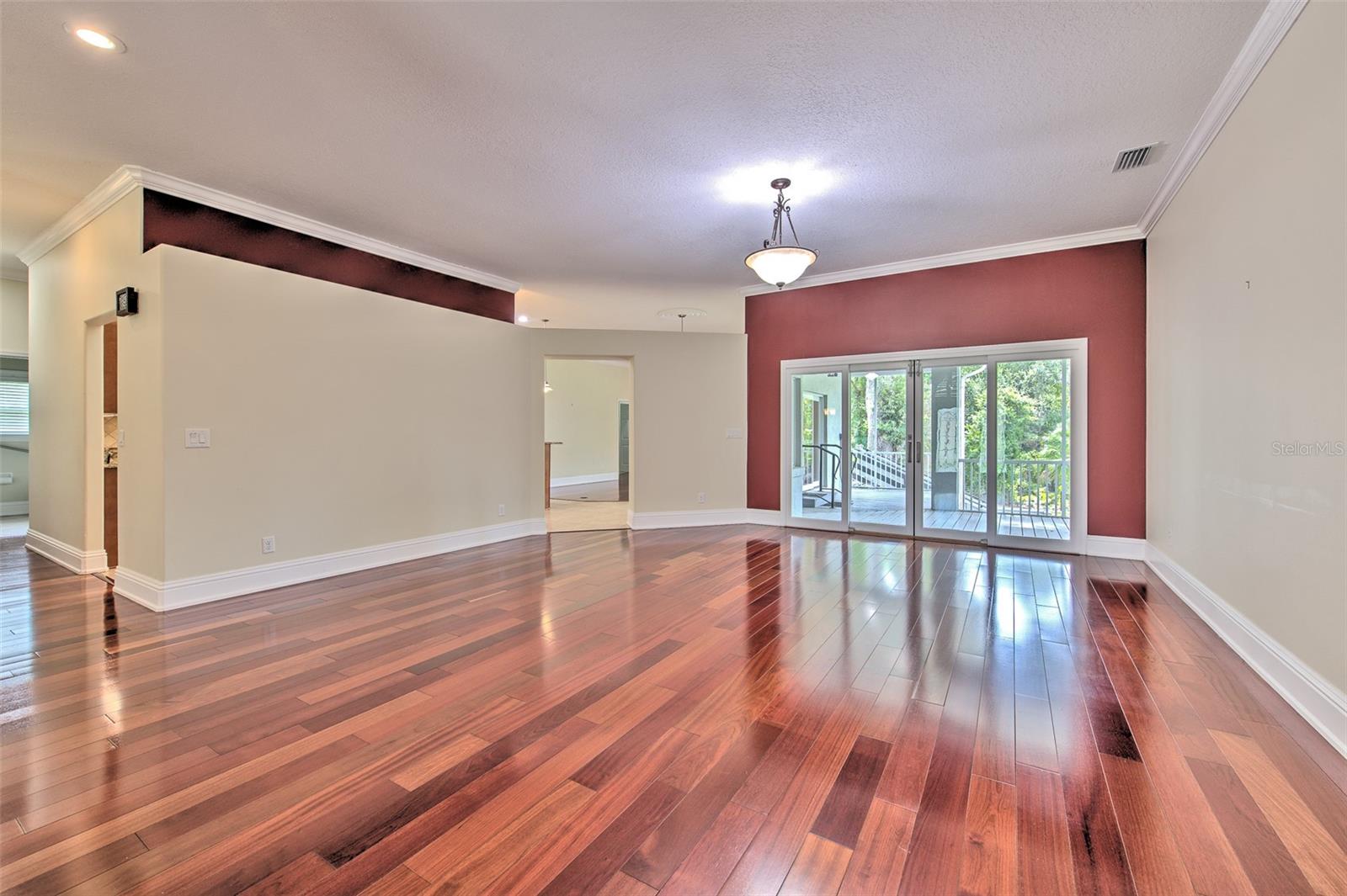 5207 Merion Rd, Valrico, FL 33596