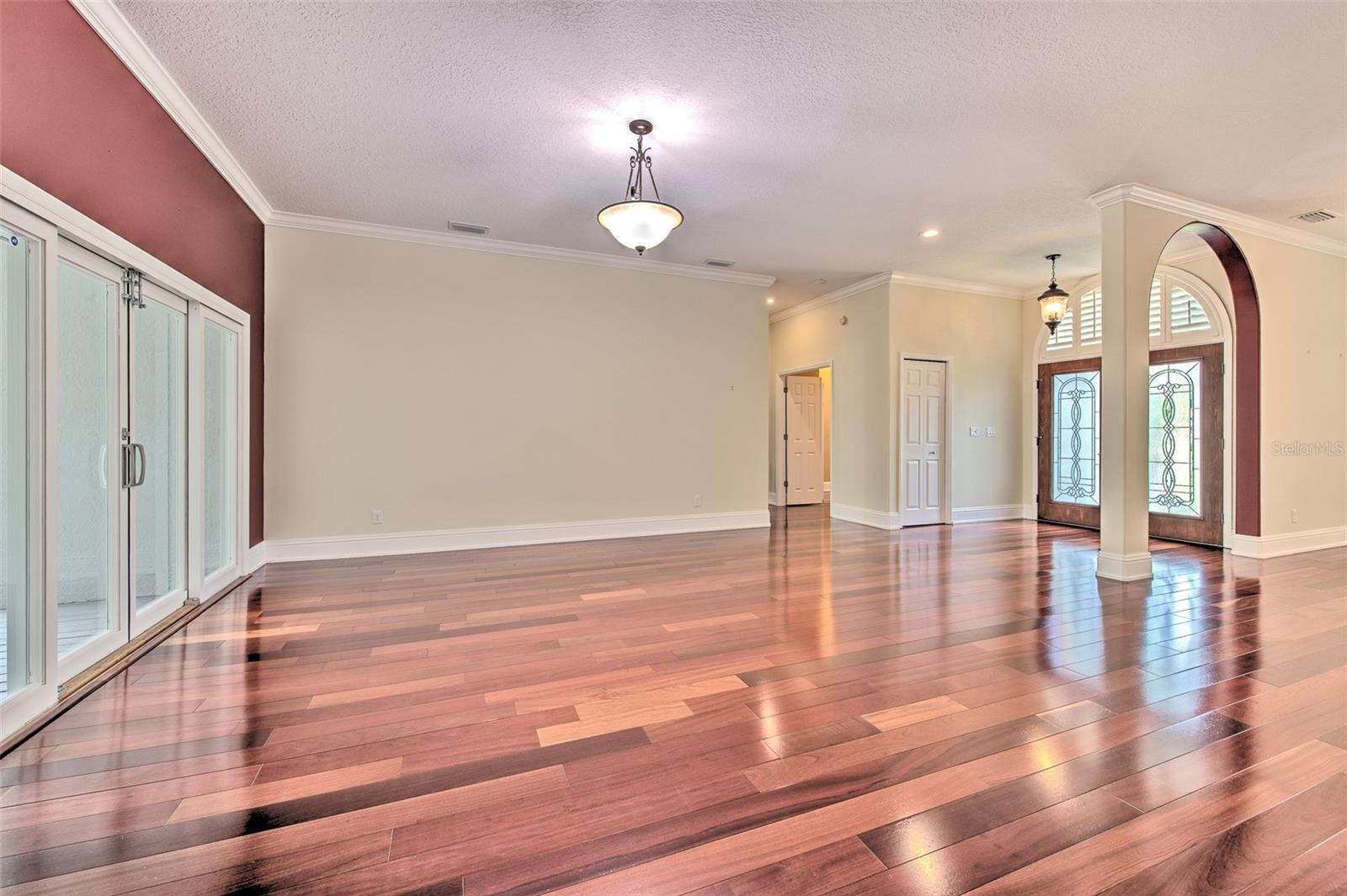 5207 Merion Rd, Valrico, FL 33596