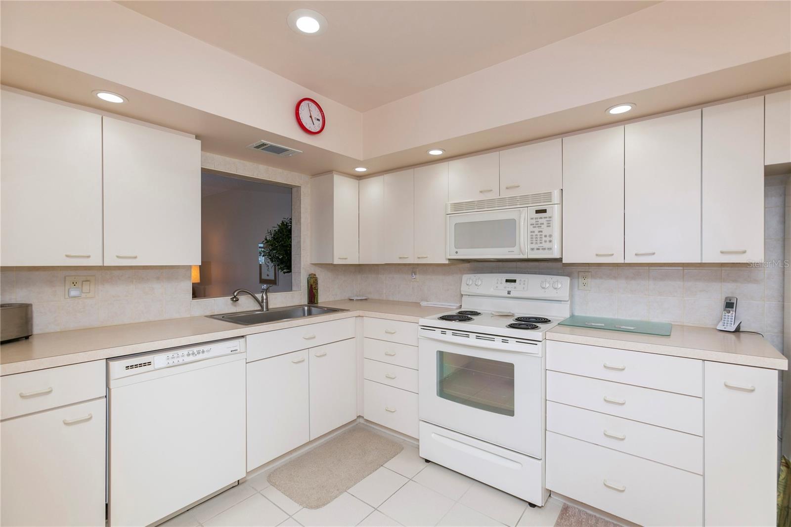 4452 Garnet Unit 306, New Port Richey, FL 34652