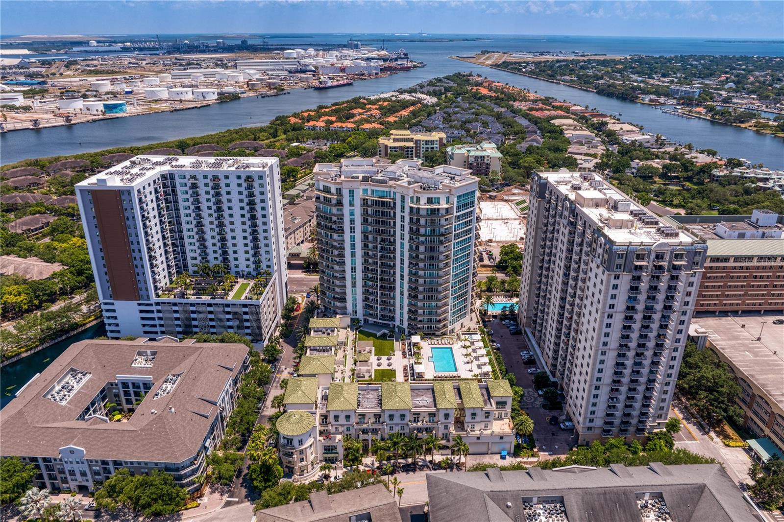 450 Knights Run Unit 1004, Tampa, FL 33602