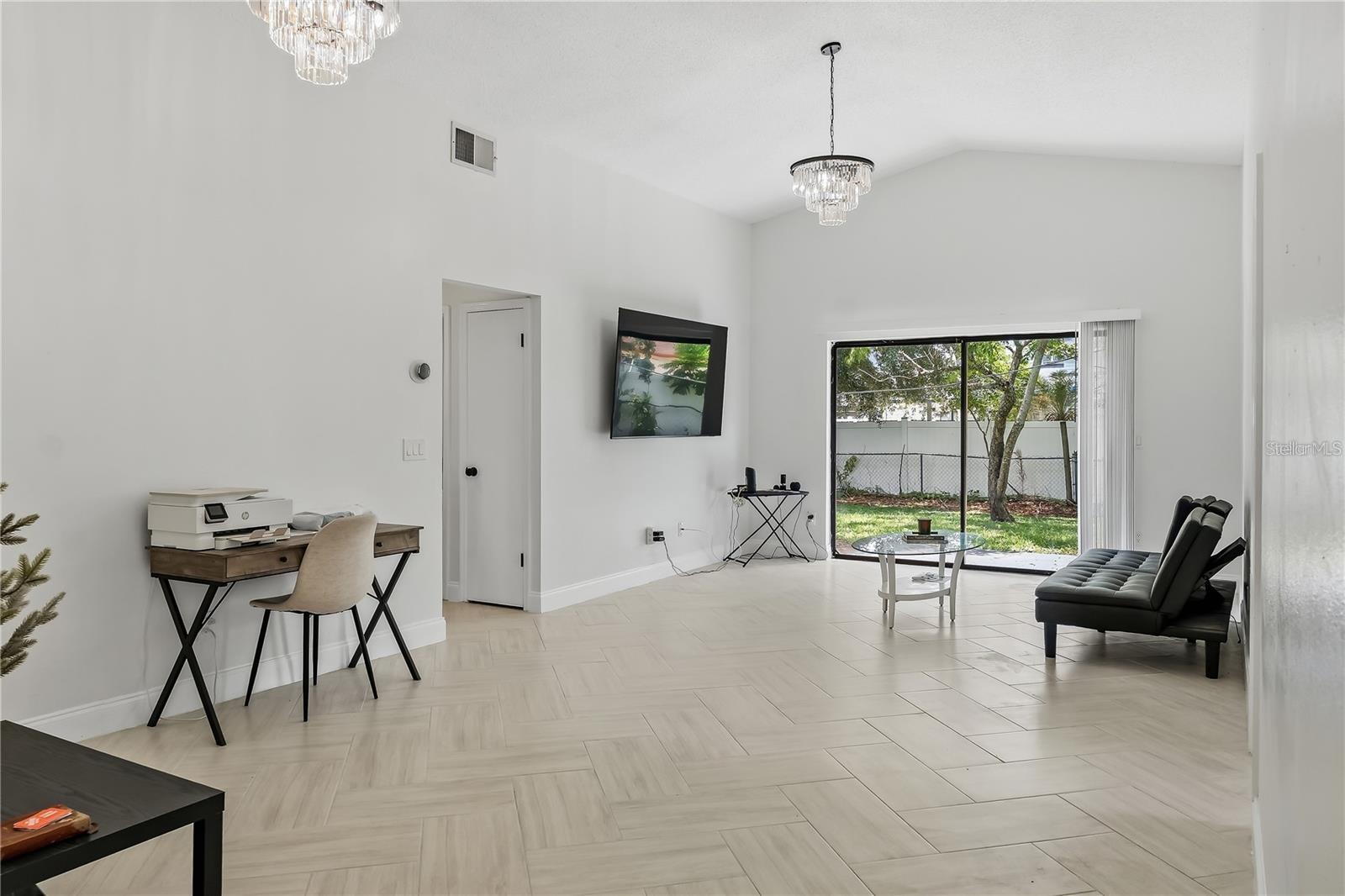 182 Pinewood, Kissimmee, FL 34743