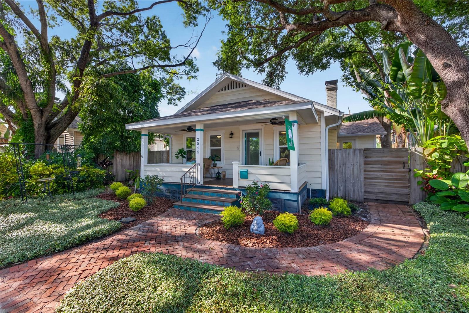 2545 2nd, St Petersburg, FL 33713