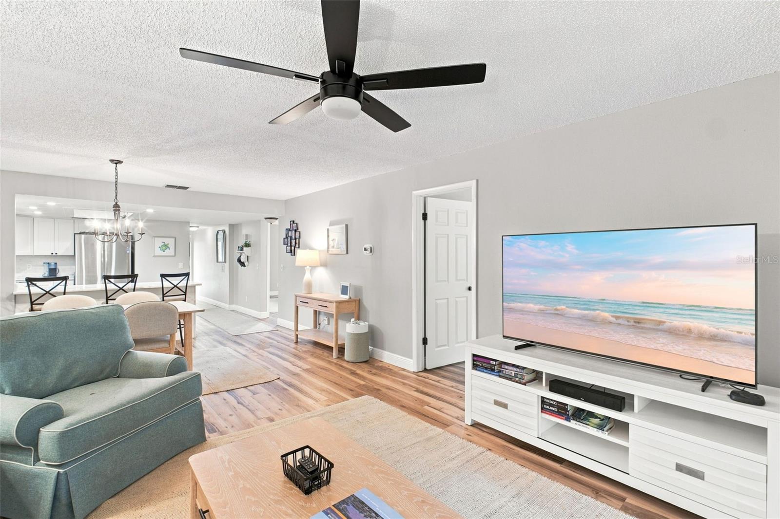 1400 Tarpon Woods Unit E6, Palm Harbor, FL 34685