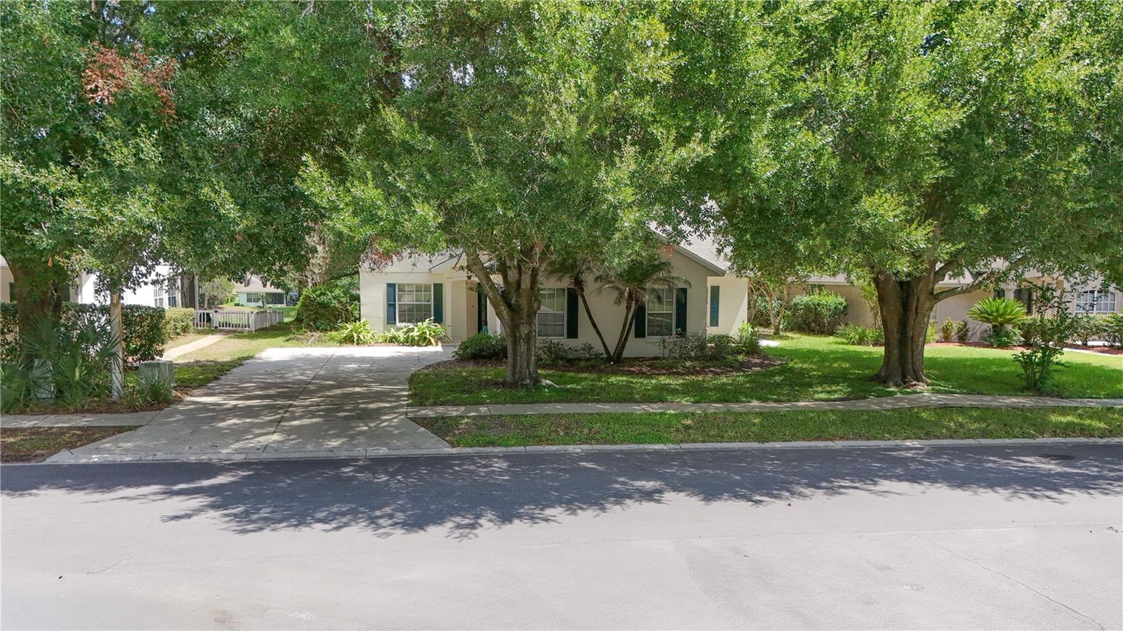 4875 Abaco, Tavares, FL 32778