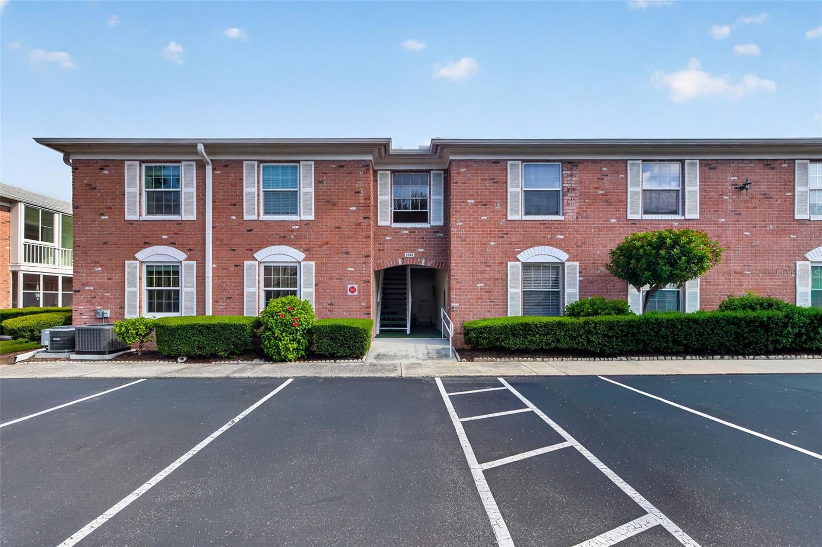 3585 41st Unit 225, St Petersburg, FL 33711