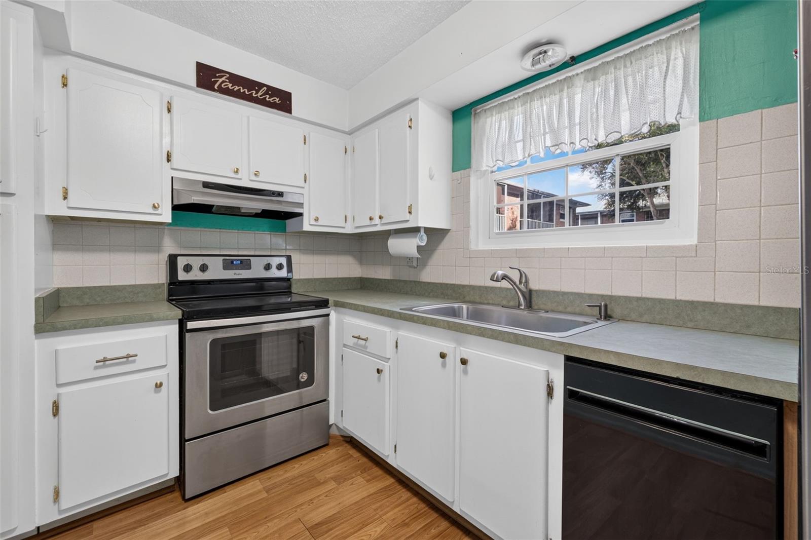 3585 41st Unit 225, St Petersburg, FL 33711