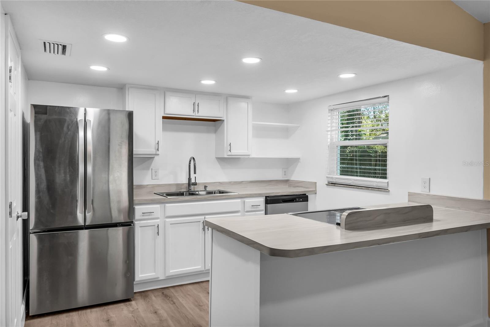 9419 5th, Orlando, FL 32824