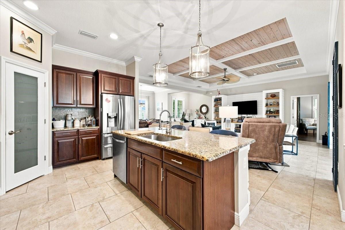 4704 Seneca Park, Bradenton, FL 34211