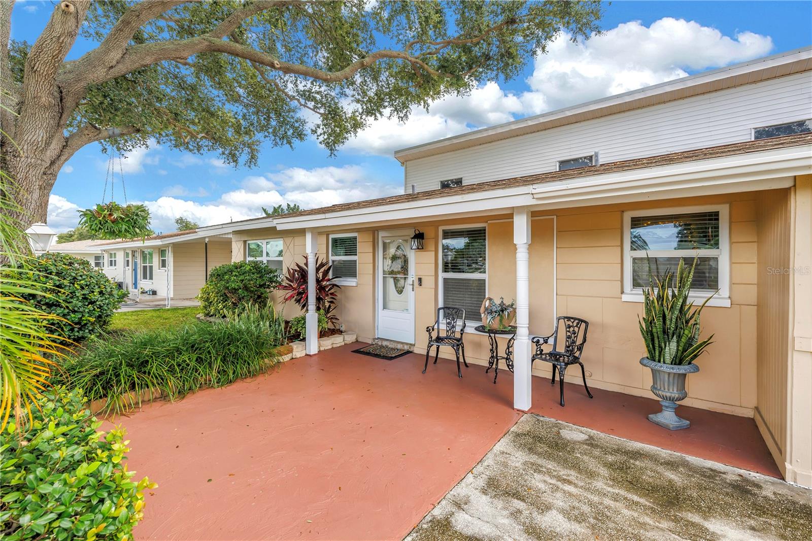 7999 Ridge, Seminole, FL 33772