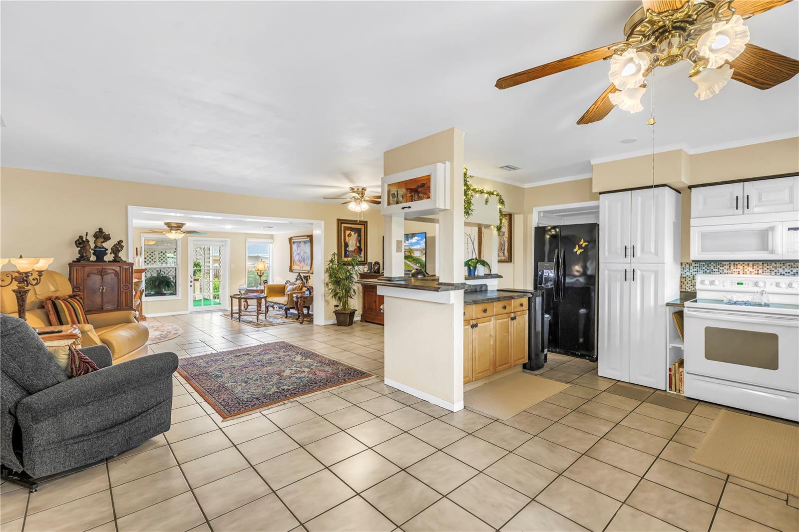 7999 Ridge, Seminole, FL 33772