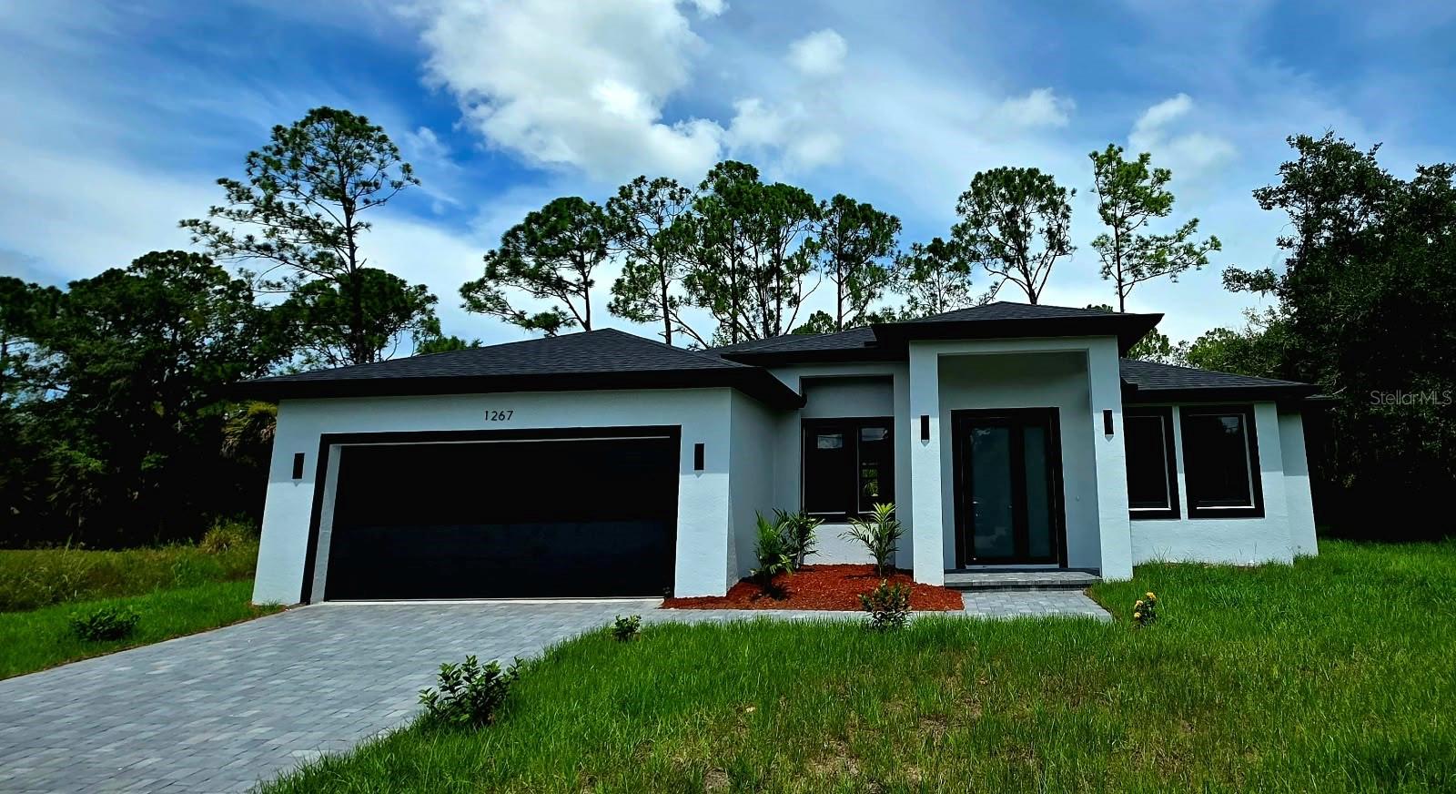 1267 Henning, North Port, FL 34288