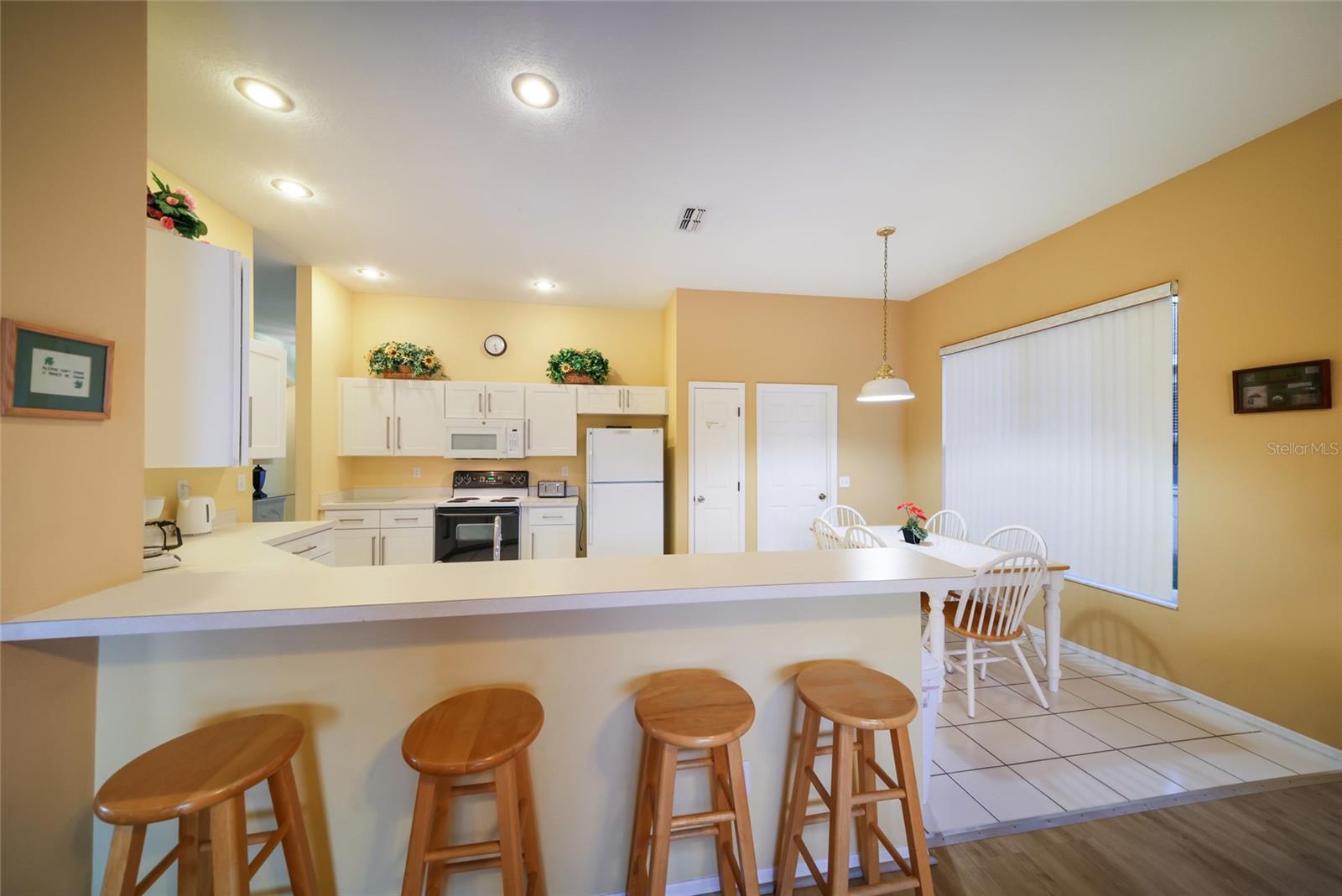 230 41st, Bradenton, FL 34208
