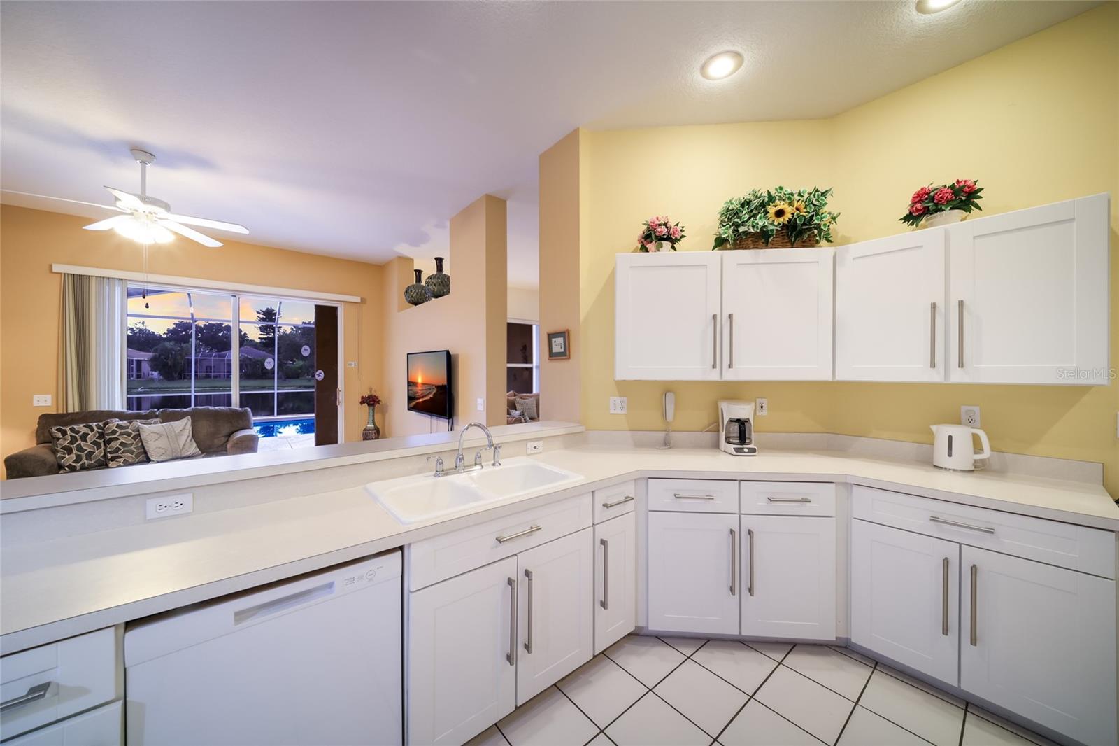 230 41st, Bradenton, FL 34208