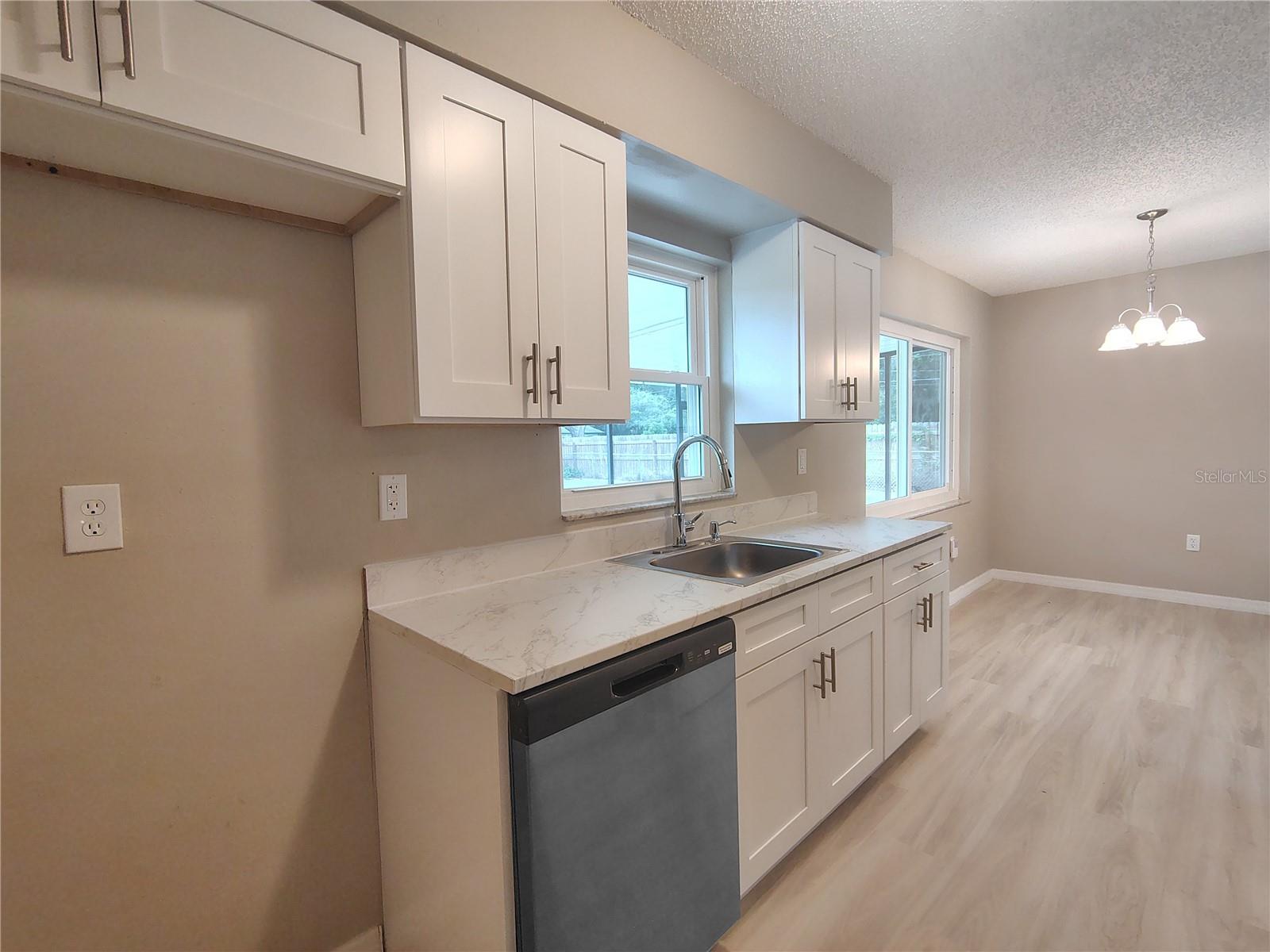 904 Hickory, Fruitland Park, FL 34731