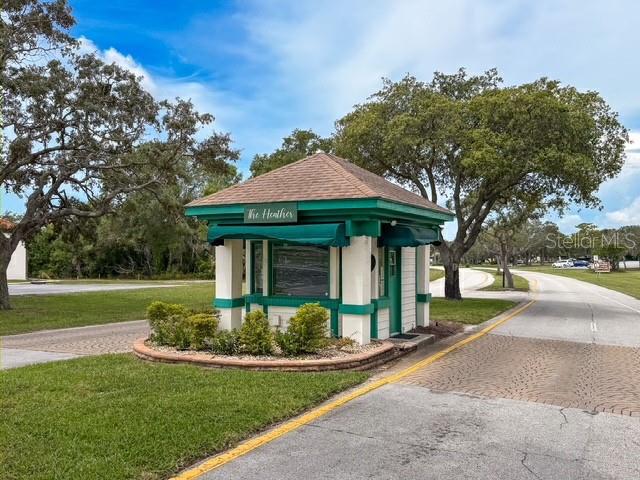 9410 Nakoma Unit H, Weeki Wachee, FL 34613