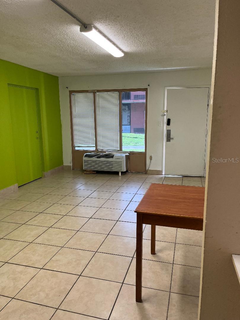 8421 Orange Blossom Unit 319, Orlando, FL 32809
