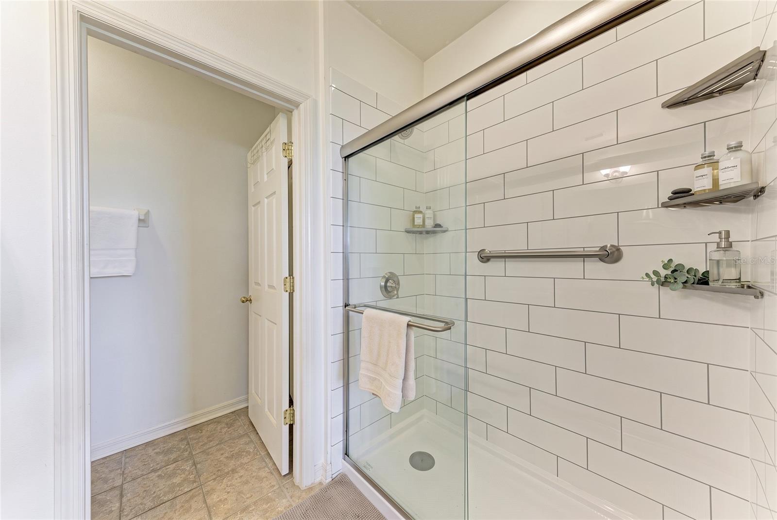 1510 Grantham, Sarasota, FL 34234