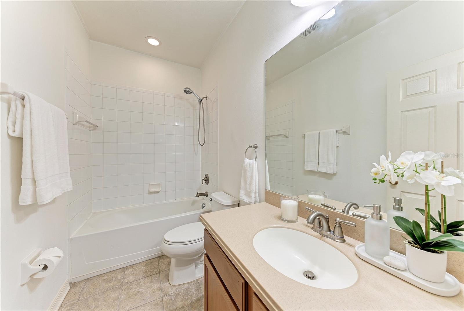1510 Grantham, Sarasota, FL 34234