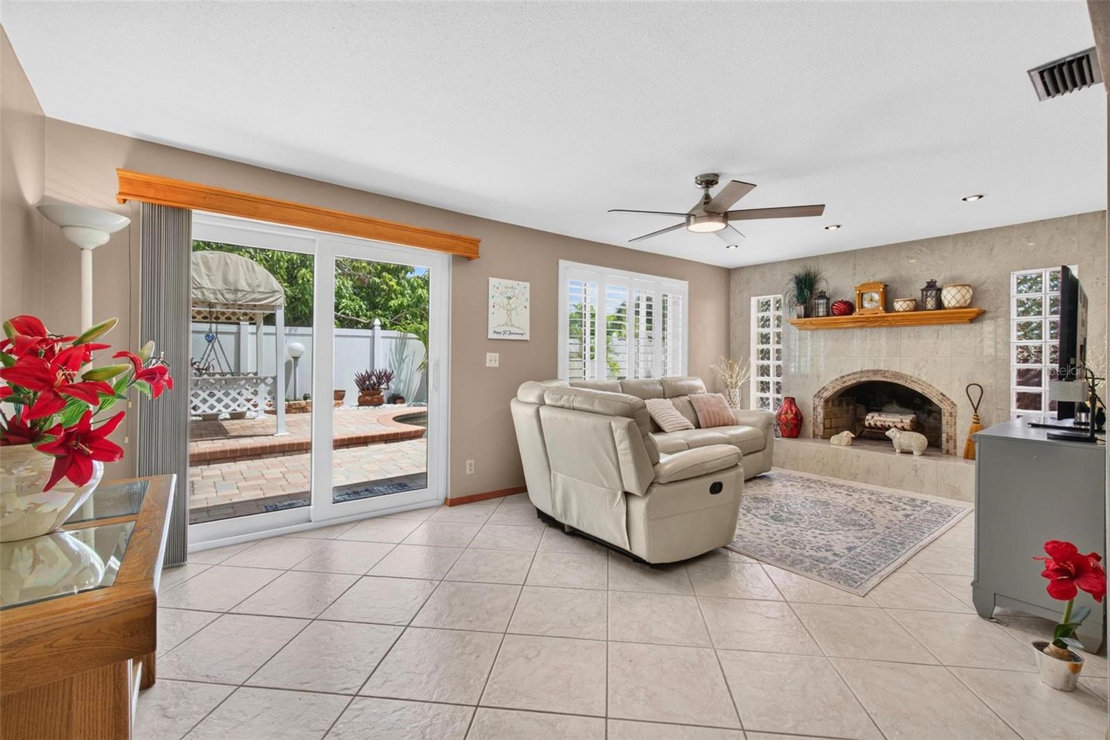 6225 43rd, Kenneth City, FL 33709