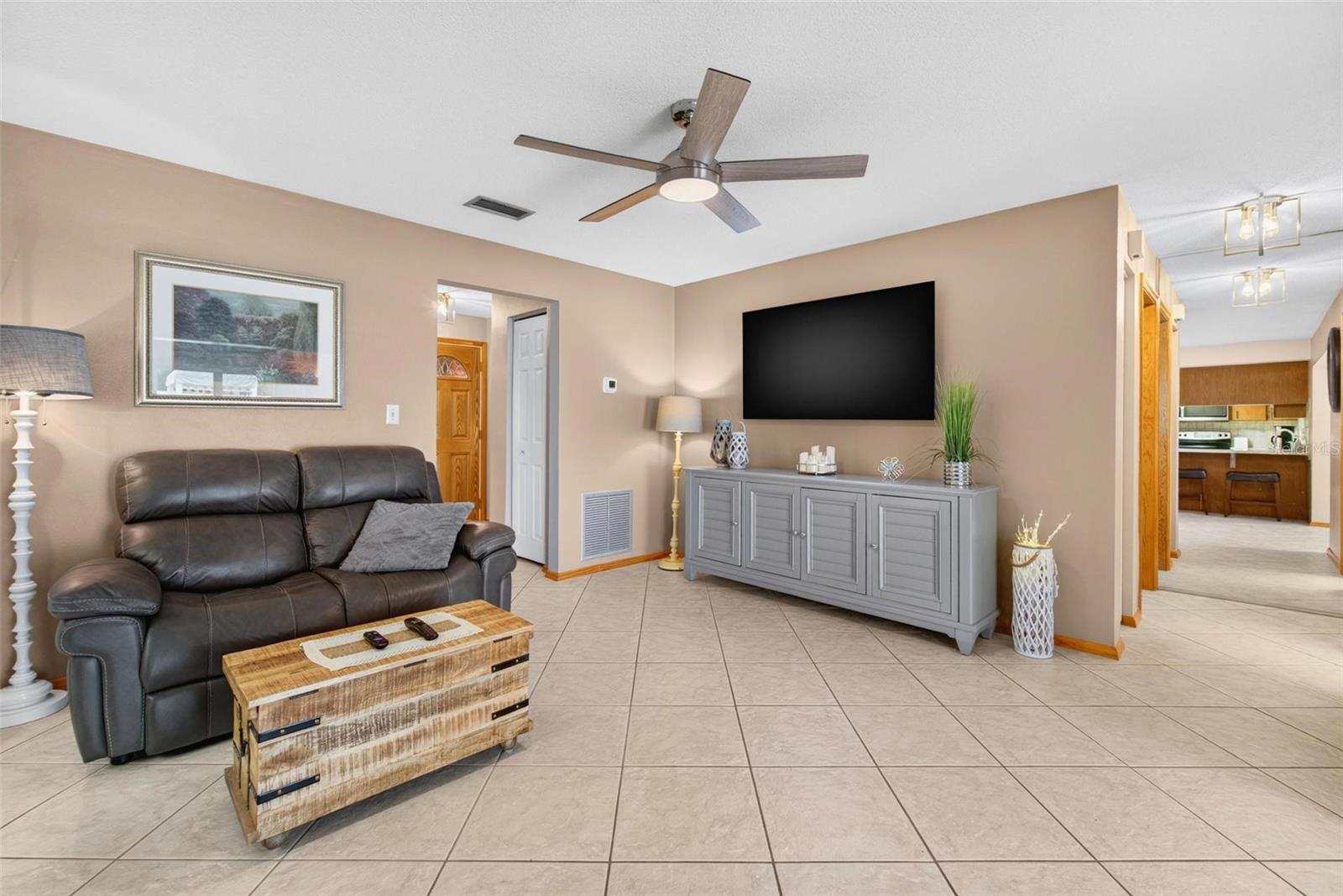 6225 43rd, Kenneth City, FL 33709