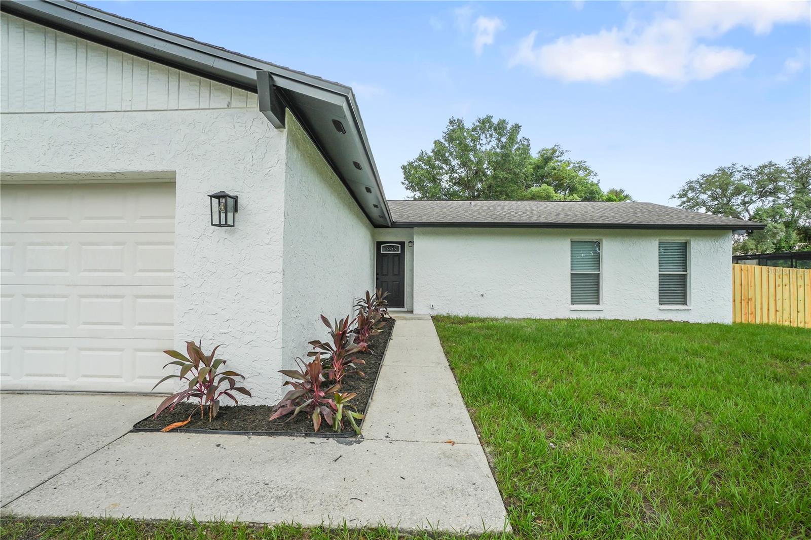 1901 Lakeview, Brandon, FL 33511