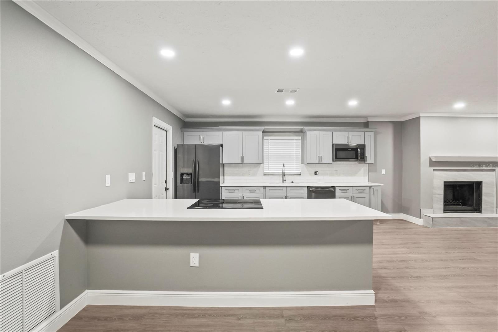 1901 Lakeview, Brandon, FL 33511