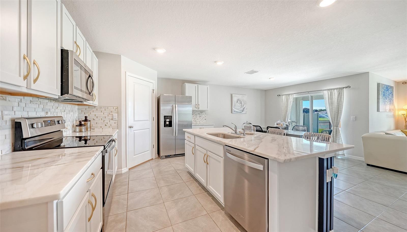 10402 Charlotte, Parrish, FL 34219