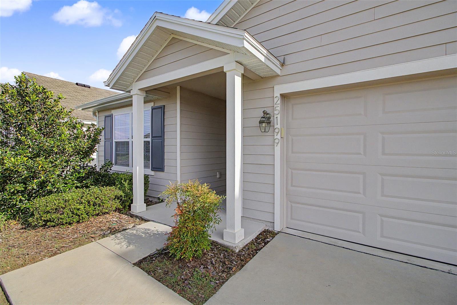 25199 8th, Newberry, FL 32669