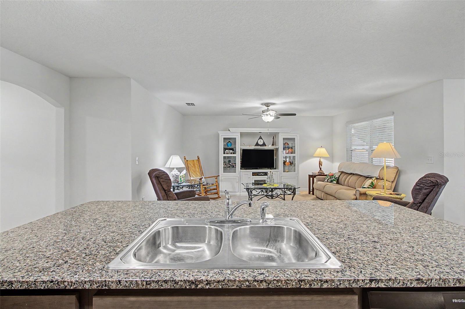 25199 8th, Newberry, FL 32669