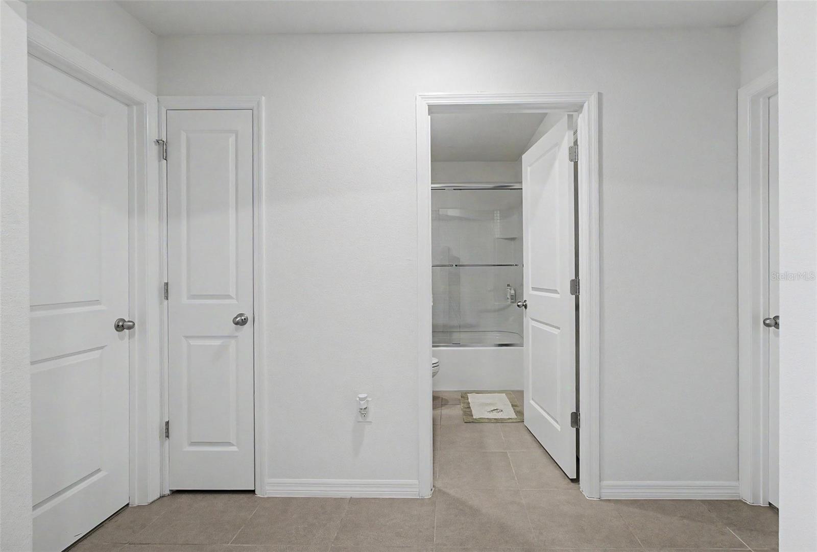25199 8th, Newberry, FL 32669