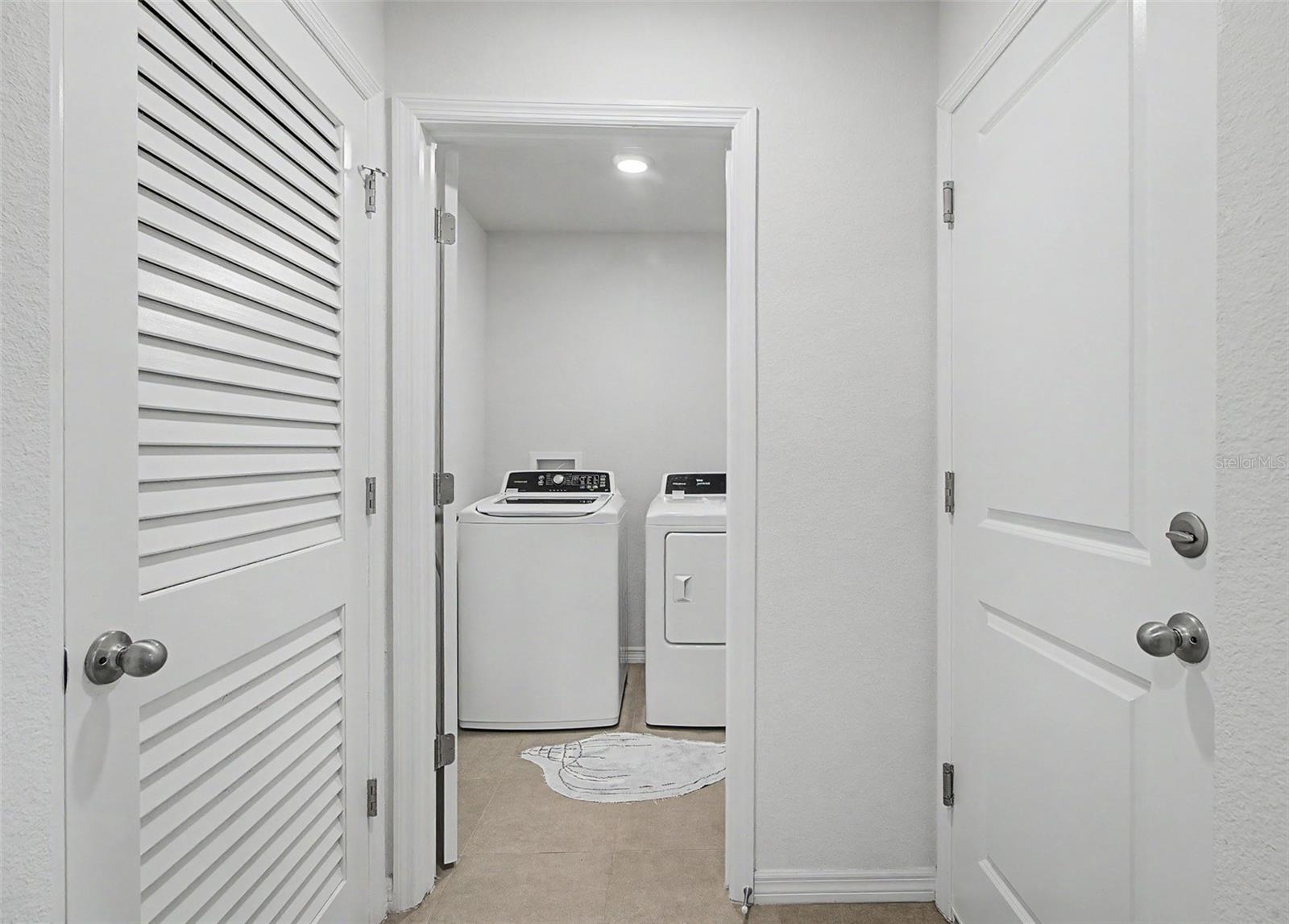 25199 8th, Newberry, FL 32669